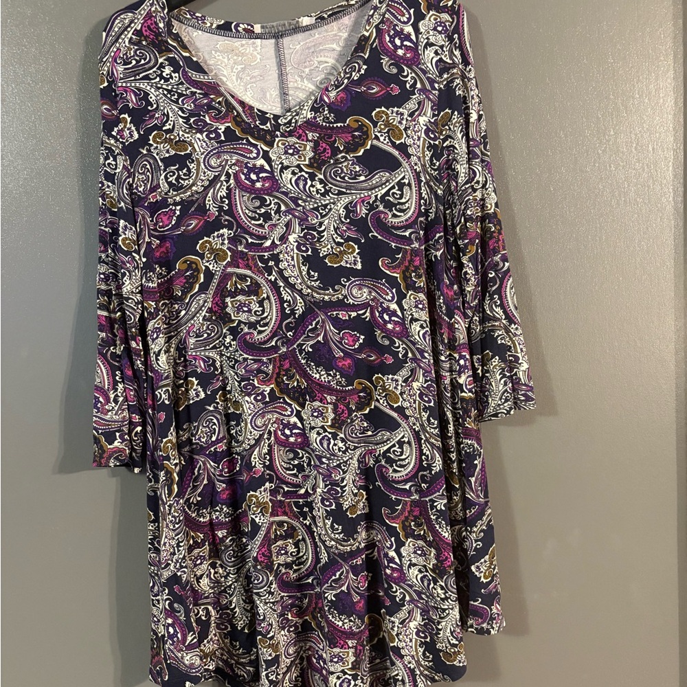 Beautiful BaiShengGT Brand super soft Paisley Print woman’s tunic size M